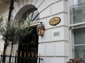 Opulence Boutique Hotel