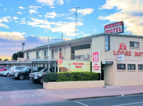 A & A Lodge Motel Emerald