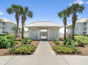 Pavilion Palms 205b