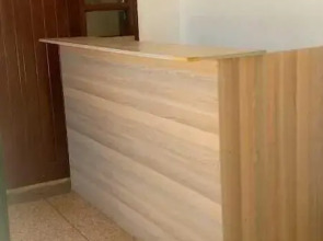 White House Lounge & Accommodation