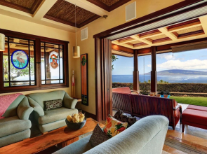 Aloha Spirit Maui 2 Bedroom Home by RedAwning