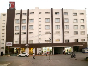 Triguna Clarks Inn