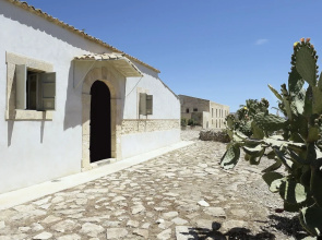 Tenuta busulmone Noto villa e piscina