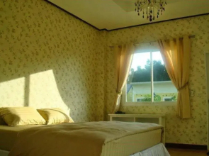 Luckydee House