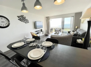 Magnifique T2 Archi Cosy Vue Mer 180 Piscine