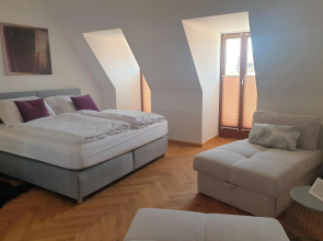 Modernes Apartment an der Frauenkirche