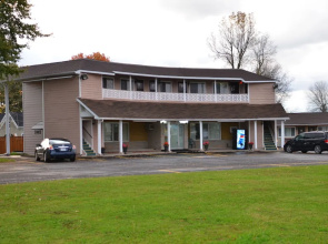 Aquarius Motel