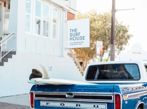 The Surf House - Hostel