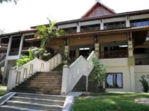 Ratu Hotel & Resort