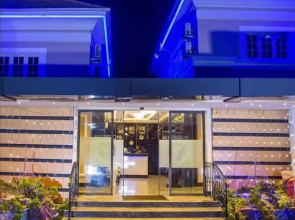 Lion Luxury Suites