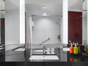 Holiday Inn Singapore Atrium by IHG