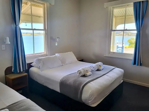 Mangonui Hotel