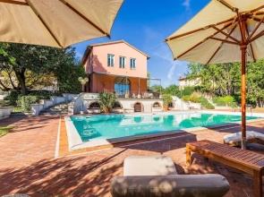 Tricolle Villa con Piscina