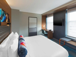 Aloft New York LaGuardia Airport