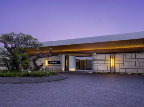 Royal Tulip Gunung Geulis Resort and Golf
