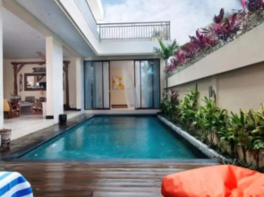Soleil Suites Petitenget By the jero 18