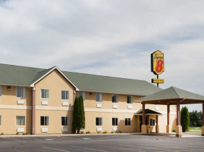 Super 8 Huntington