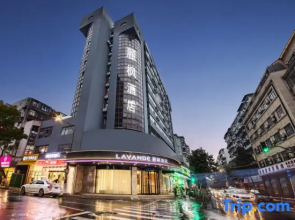 LAVANDE HOTELS(Nanchang tengwangge Longevity Palace subway station)