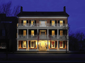 Inns of Aurora Resort & Spa