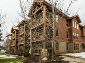 Updated Town Pointe by Park City Vacations