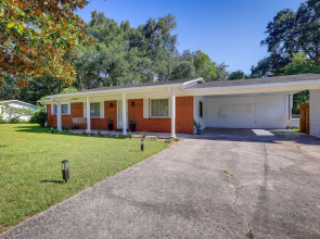 Gainesville Vacation Rental w/ Private Lanai!