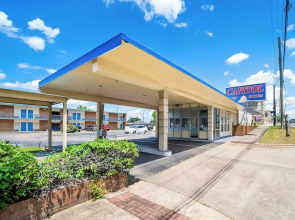 Capitol Inn And Suites