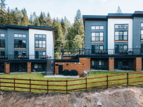 Basecamp Resorts Revelstoke