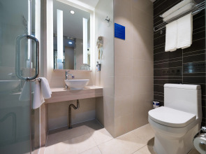 Holiday Inn Express Zhengzhou Airport by IHG