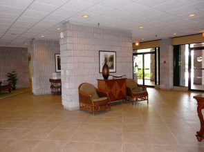 South Seas Tower 4-602