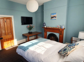 Luxury new 3 bedroom house in central city 5 star