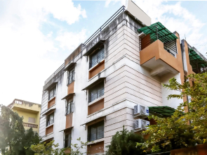 OYO Flagship 18270 Eon Studio Apartments