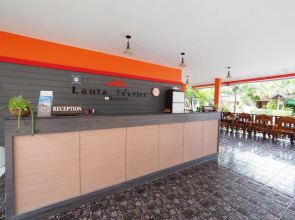 Lanta Fevrier Resort
