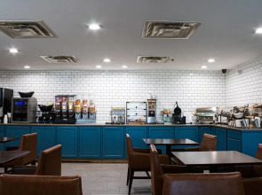 Country Inn & Suites Carlisle