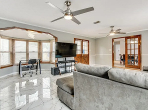 6 Mi to Airport: Riverdale Home w/ Private Pool!