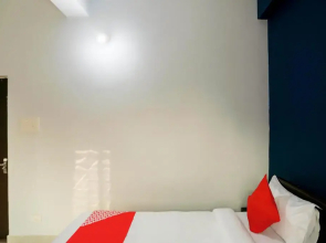 OYO Flagship 76560 Hotel Vanss