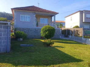 House With 3 Bedrooms in Pontevedra, With Wonderful sea View and Enclo