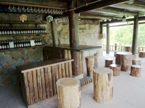Emeishan Ziranxing Dujiabieyuan Hotel