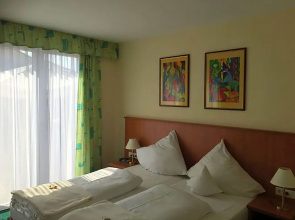 Frick's Hotel & Restaurant