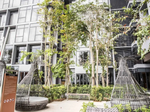 Expressionz Professional Suites By Plush