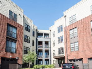 Global Luxury Suites in Sterling
