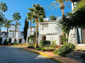 House With 3 Bedrooms in Estepona, With Pool Access, Enclosed Garden and Wifi - 150 m From the Beach