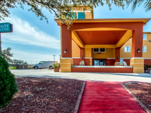 Quality Inn & Suites SeaWorld North