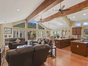 Mule Meadows Classy, Split Level South Tahoe Home!