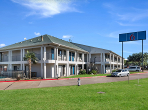 Motel 6 Irving, TX - Loop 12