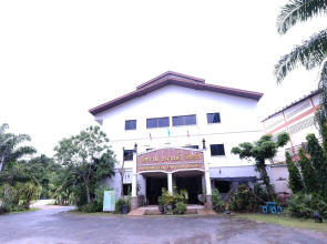 Ashram Kanabnam Resort