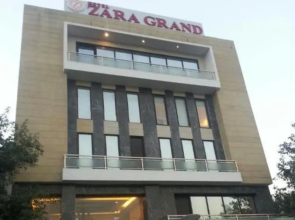 Jasola Suites And Apartments