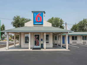 Motel 6 Fallon, NV