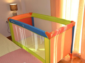 just 9 min from Acropolis