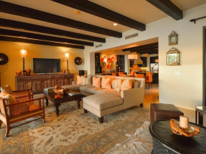 Opulent Medano Beachfront Villa W/beach Club Access: Hacienda Villa 11