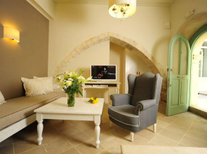 Mythos Suites Boutique Hotel